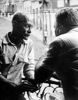 Mestre Pastinha com Jorge Amado - 1961