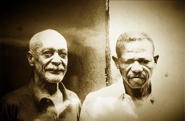 Mestres Pastinha e João Pequeno